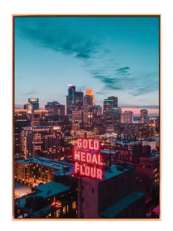 Neonskilt Over Minneapolis Skyline